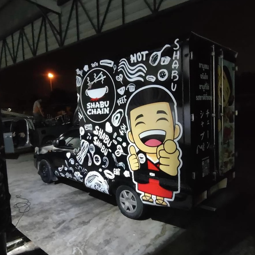 ผลงาน สติ๊กเกอร์ติดรถ ส่งอาหารแบบ Car Wrap สำหรับ Shabu Chain ออกแบบกราฟิกเต็มคัน ช่วยสร้าง Brand Awareness